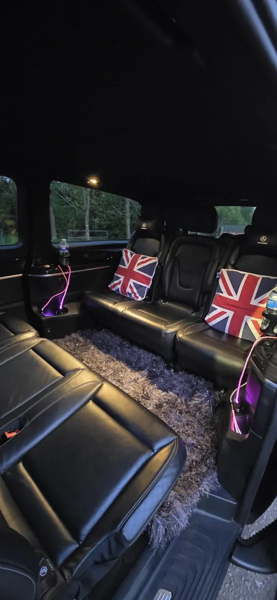 مقصورة مرسيدس V Class فاخرة في لندن